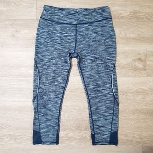 Kyodan blue capri workout yoga legging size Large with zip pocket gym running